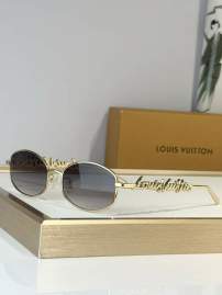 Picture of Louis Vuitton Sunglasses _SKUfw79683824fw
